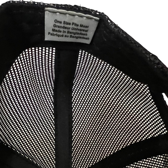 BASS PRO SHOPS BLACK TRUCKER MESH HAT LIKE NEW; PREOWNED NOT WORN SNAPBACK - Picture 4 of 6